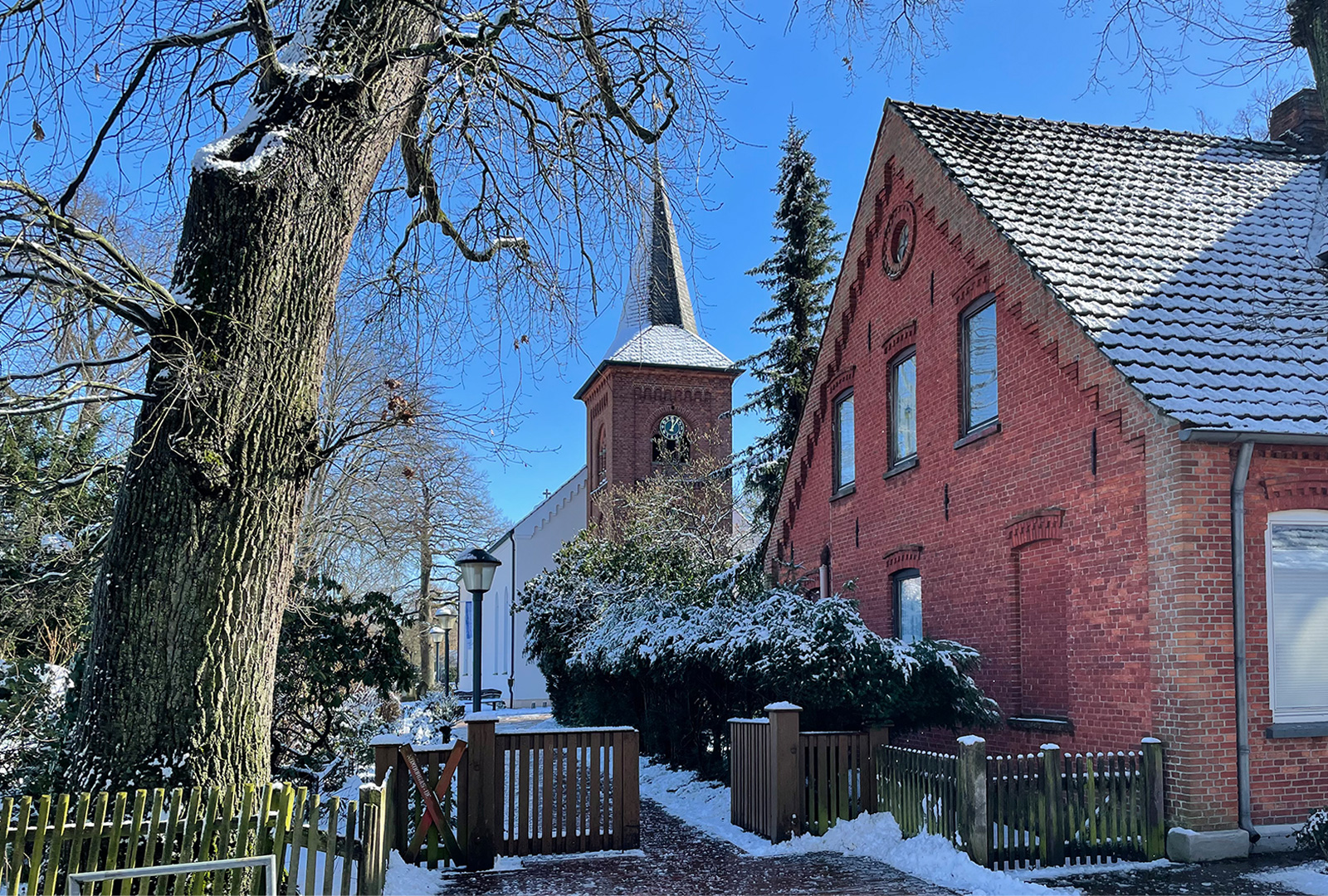 Winter3-Kirche-Berkelmann